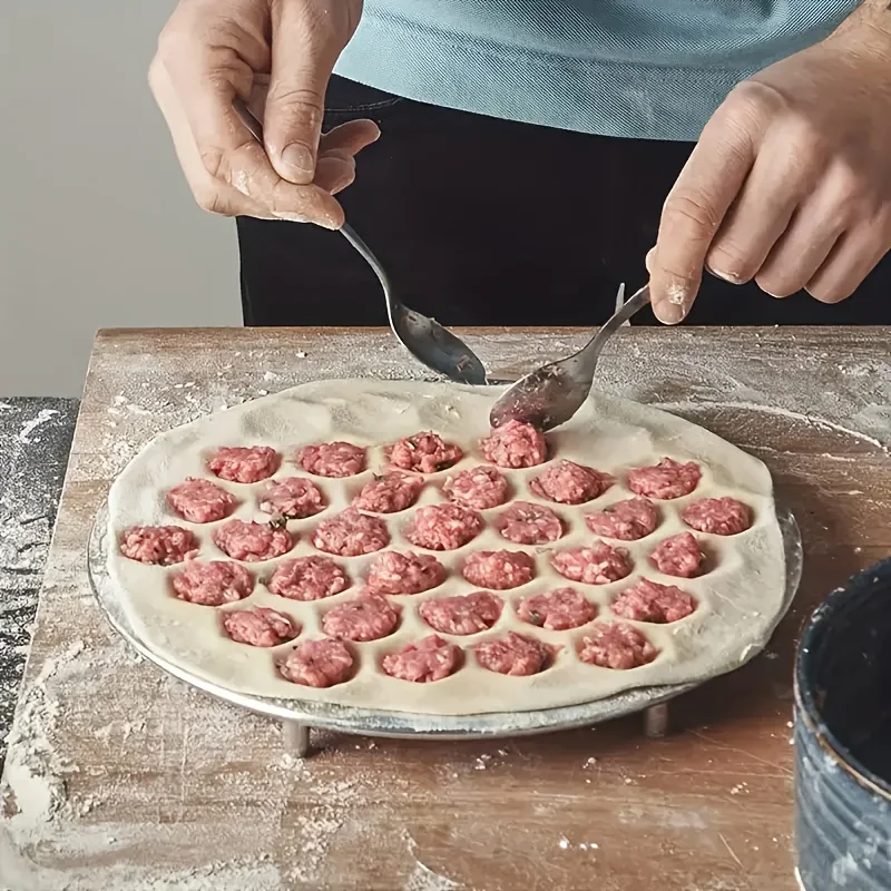 Kitchen Gadgets Dumpling Maker - Aluminium Teigtaschenformer | 37-Loch-Ravioli-Presse für Hausgemachte